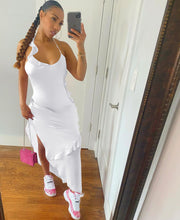 Load image into Gallery viewer, Solid color ruffled pleated dress