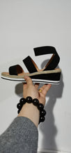 Load image into Gallery viewer, Hot selling classic sandals
