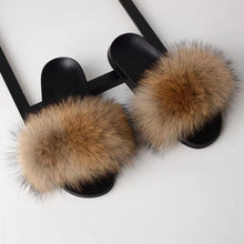 Load image into Gallery viewer, Fur slippers
