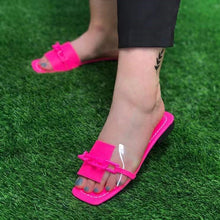 Load image into Gallery viewer, Fashion chain sandals slippers（HPSD172）
