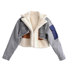 Load image into Gallery viewer, Fashion plus velvet denim stitching jacket（AY1425)
