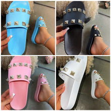 Load image into Gallery viewer, Fashion rhinestone rivet slippers（HPSD184）
