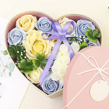 Load image into Gallery viewer, Valentine&#39;s Day Christmas Soap Flower Rose Bouquet Heart-shaped Gift Box（AE4087）
