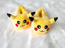 Load image into Gallery viewer, Hot selling Pikachu creative plush slippers（HPSD130)
