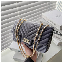 Load image into Gallery viewer, Gold velvet chain shoulder bag（AB2046）
